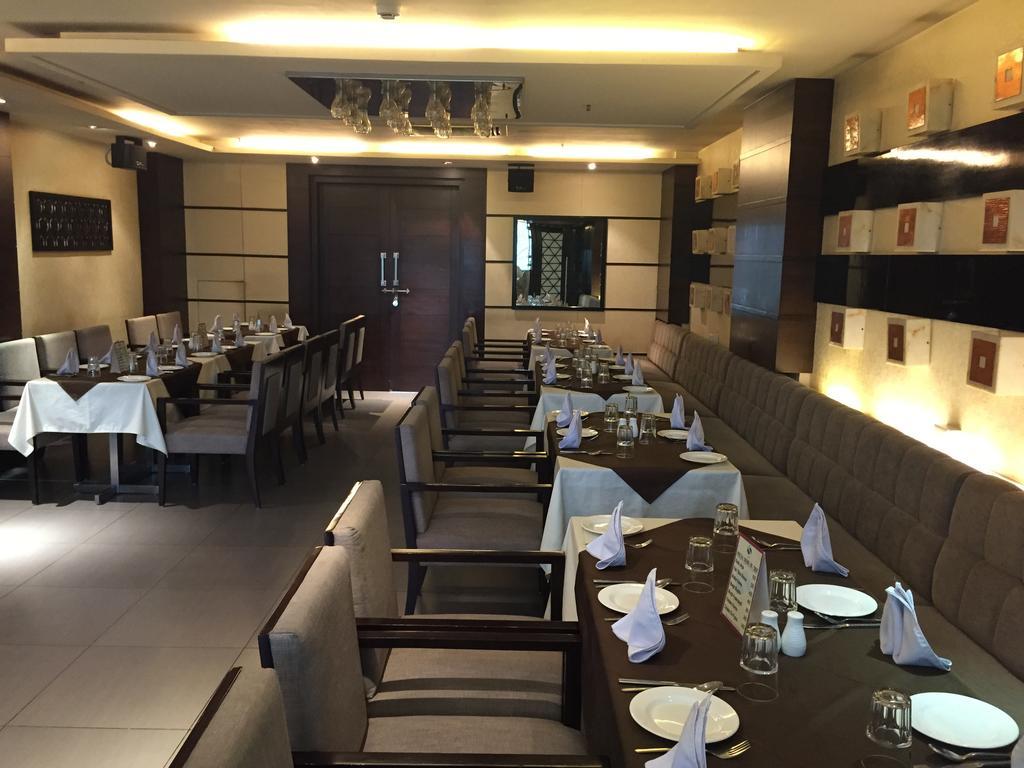 Hotel Caspia Pro Greater Noida Exterior foto