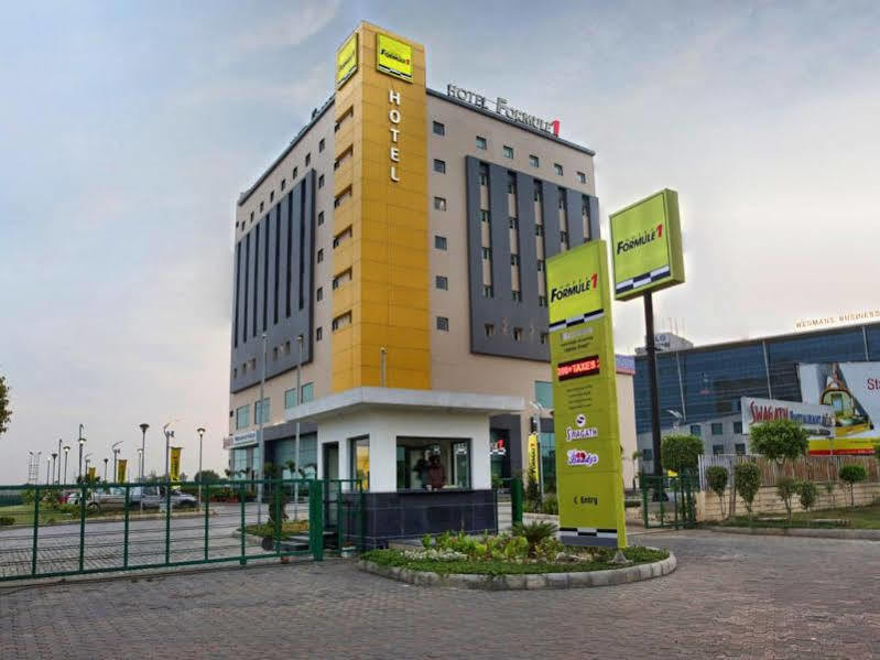 Hotel Caspia Pro Greater Noida Exterior foto