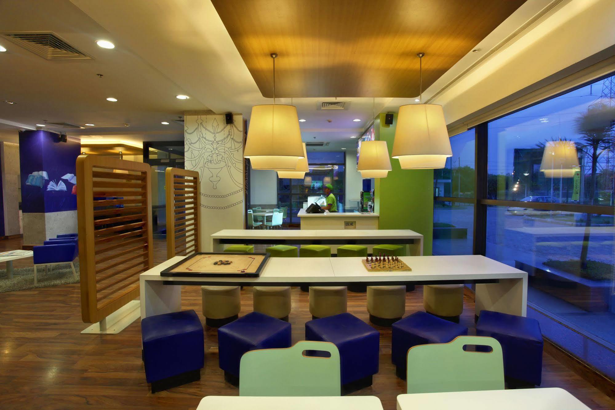 Hotel Caspia Pro Greater Noida Exterior foto